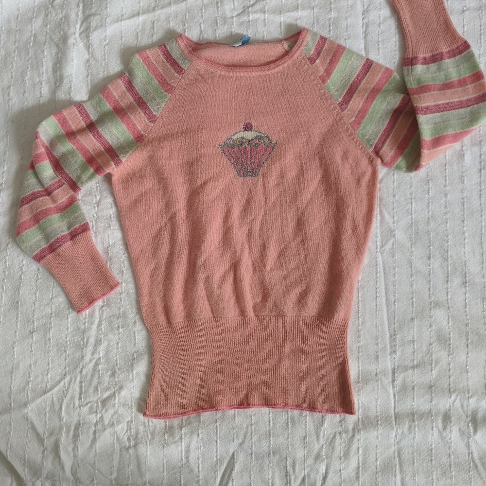 Cupcake sweater